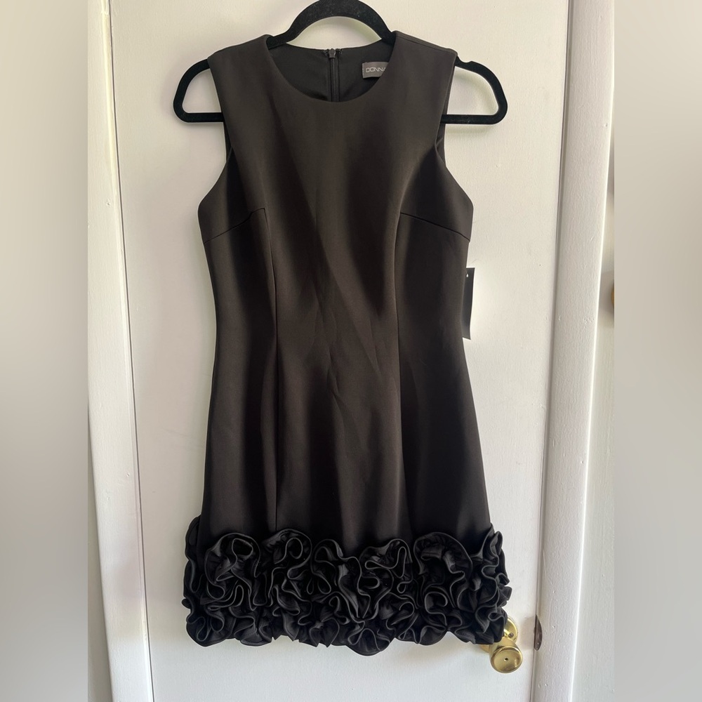 Donna Ricco Black Mini Dress with Ruffle Detail